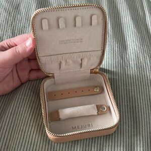 Mejuri Beige Jewelry Travel Case